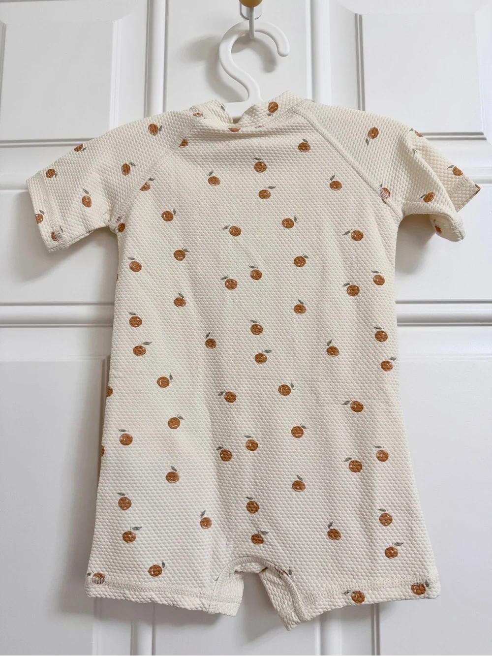 NWT QUINCY MAE ZIP RASHGUARD ONE-PIECE ORANGES 12-18m